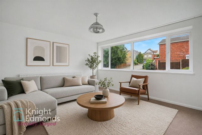 12 Dixon Close, Maidstone photo 3