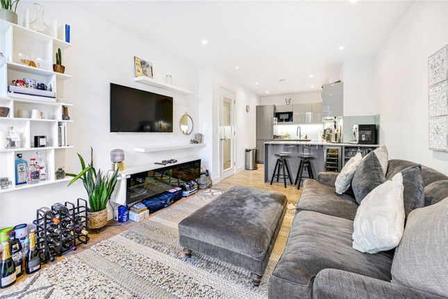 Thumbnail Flat for sale in Trafalgar House, Juniper Drive, London