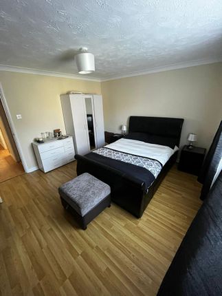 Flat 1 Coley Court, 505, High Road, Benfleet photo 3