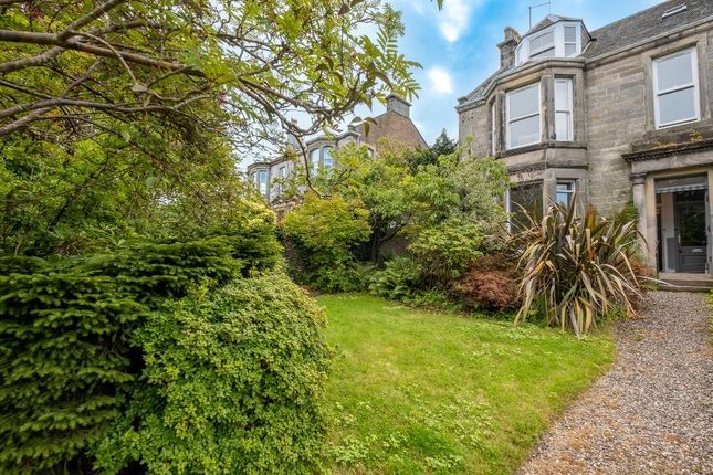 Thumbnail Flat to rent in 4 Beechwood Terrace West, Newport-On-Tay
