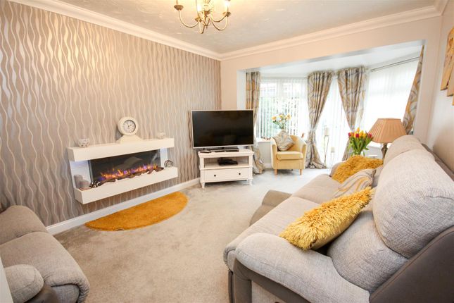 2, Calvert Close, Wellingborough photo 2