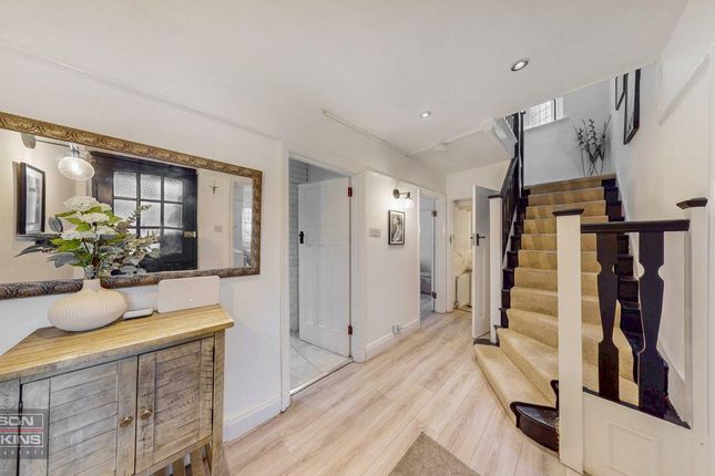 107 Pinner View - Lwawexynimvawkrzcozr.Jpg