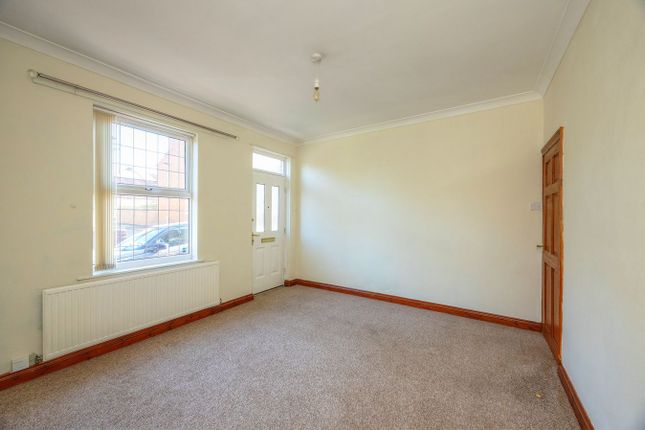 4, Lafflands Lane, Wakefield photo 3