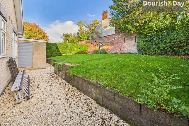 9 Hillewood Avenue, Whitchurch photo 3