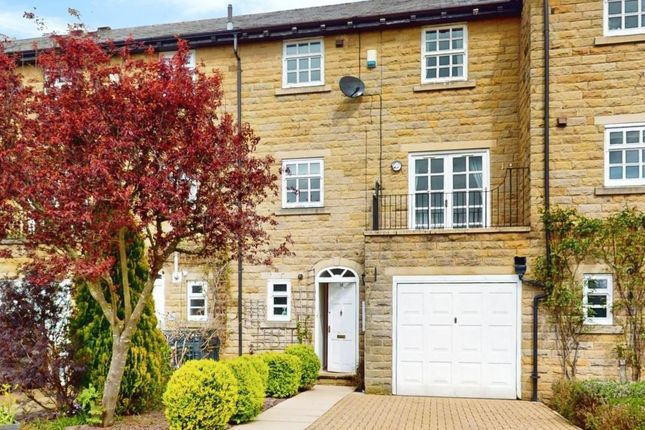 Property to rent in Gainsborough Court, Skipton