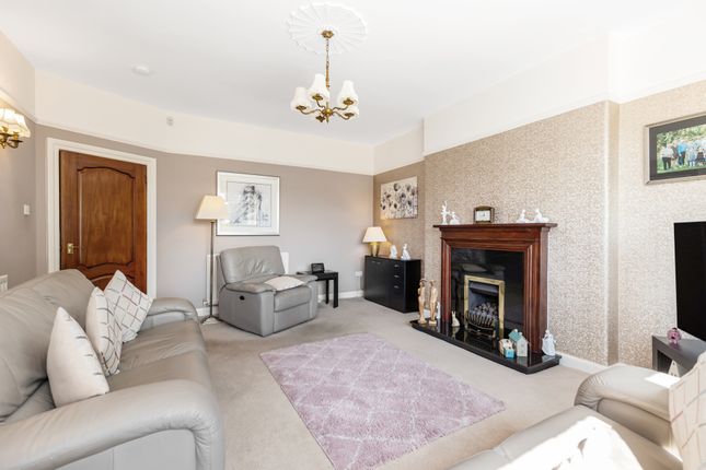 8, Greenbank Rise, Greenbank, Edinburgh photo 3