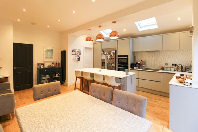 53, Victoria Road, Southend-On-Sea photo 3