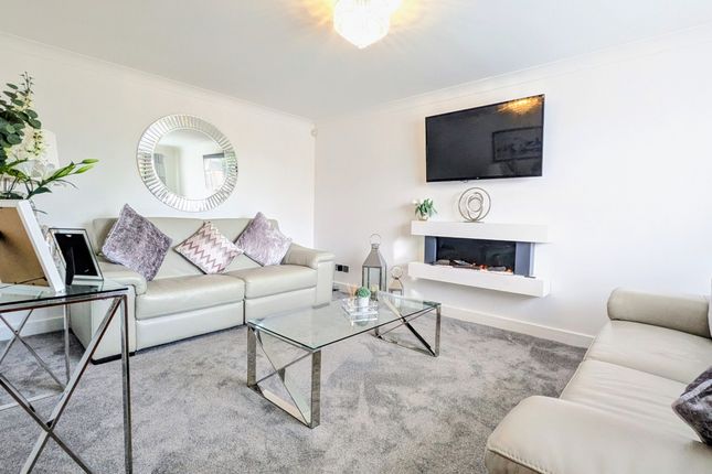 16 Japonica Drive, Merthyr Tydfil photo 4
