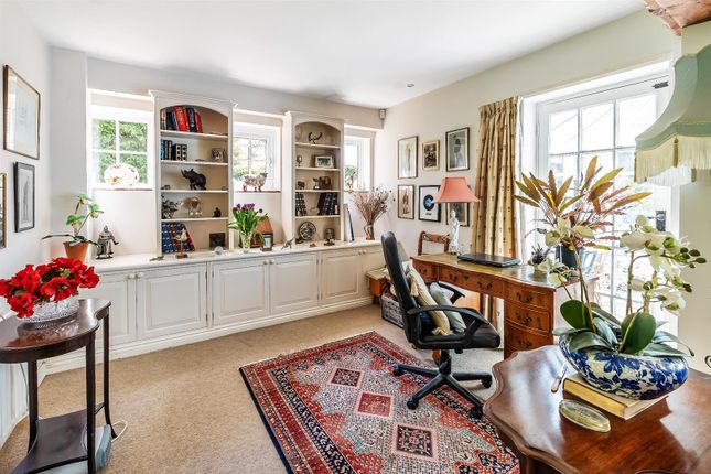Phoenice Park Cottage, Chapel Lane, Great Bookham photo 4