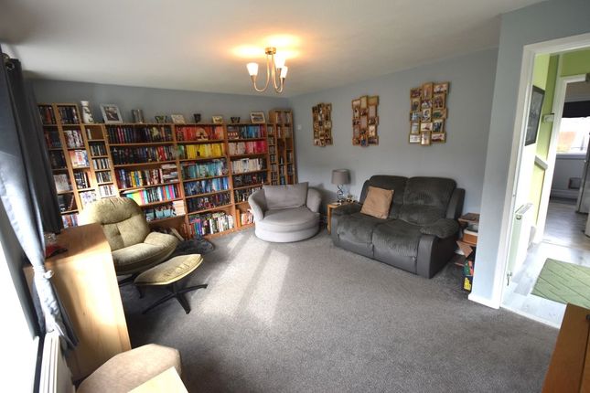 5, Spring Close, Tenbury Wells photo 2
