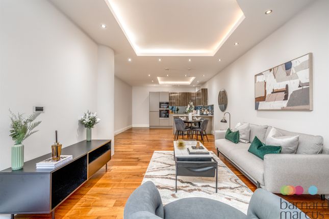 2-bed flat on Flat 381, 77, Parkland Views, Muswell Hill, London, N10, £875,000