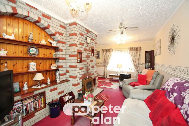 21, Steer Crescent, Newport photo 4