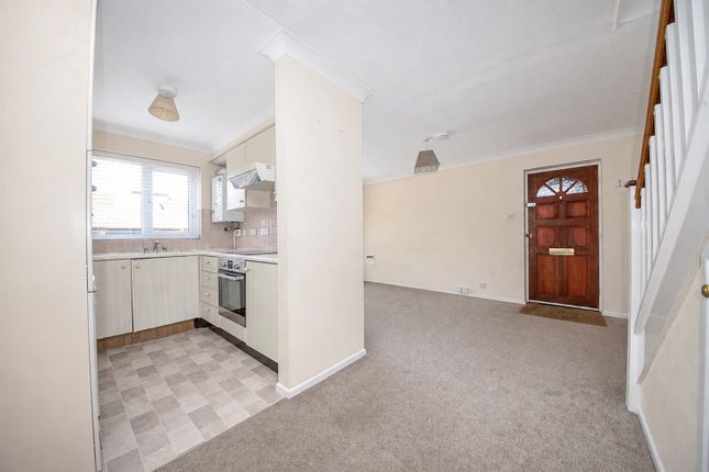 1 Riverdene Drive, Winnersh, Wokingham photo 4