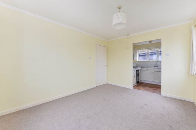11, Green Court, Chichester photo 4