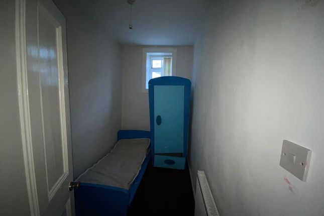56, Wingfield Street, BRADFORD photo 4