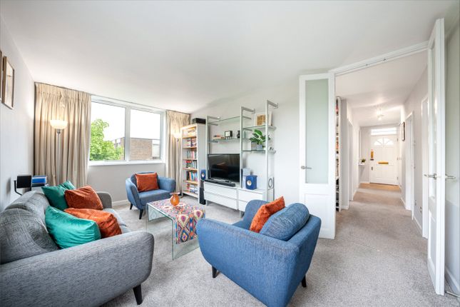 2-bed flat on Flat 50,, Dinerman Court, St John's Wood, £550,000