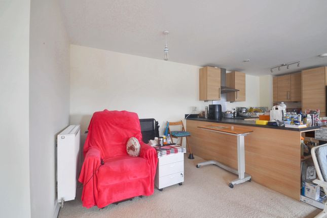 Flat for sale in Spring Promenade, West Drayton