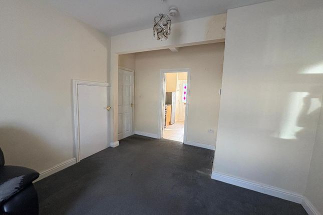 19-19A, Rugeley Road, Burntwood photo 5