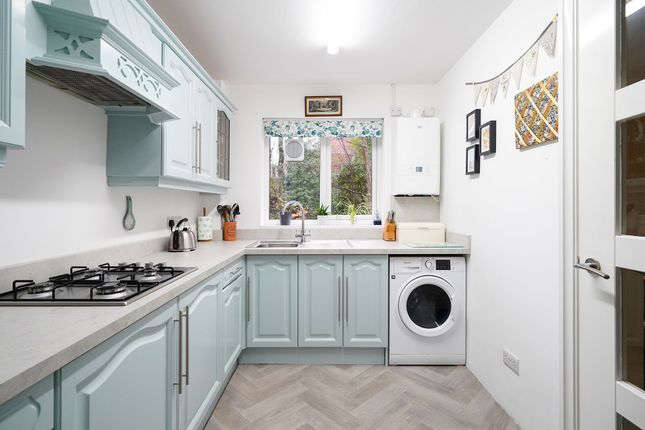 Flat 18, Hallam Court, Sheffield photo 3