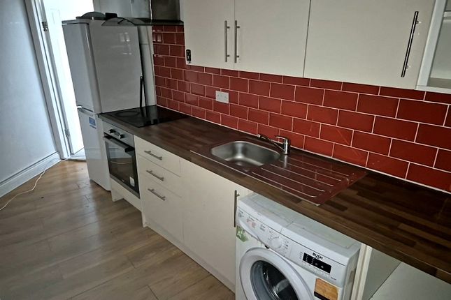 Flat 16, HINCKLEY photo 2