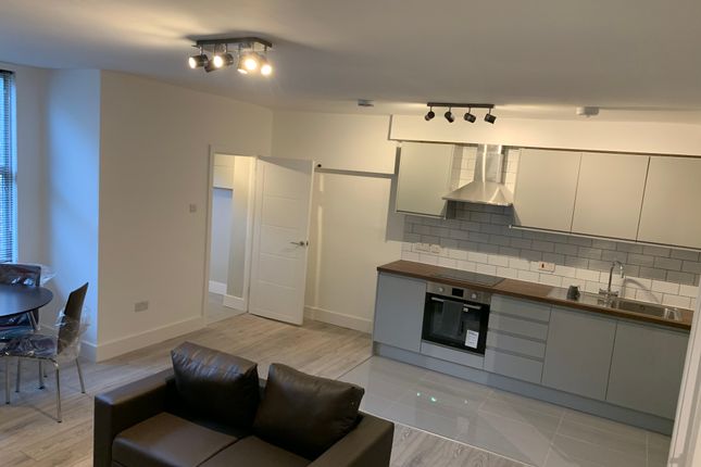 Flat A  111, Fortess Road, London photo 3