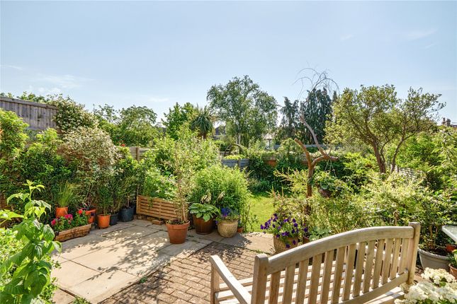 56b, Grovelands Road, London photo 2