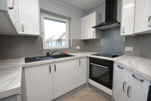 Flat 55, Wellside Court, Falkirk photo 3