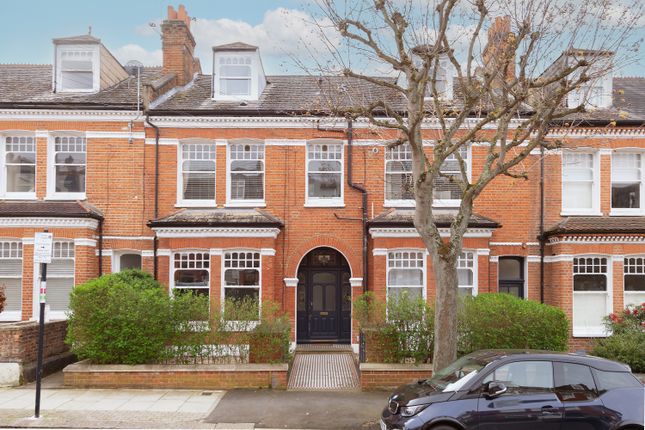 Thumbnail Flat for sale in Veronica Road, London
