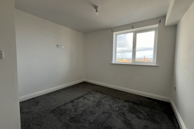 Flat 7a, Low Gables, Leeds photo 4