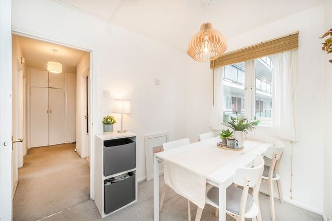 Flat 21, Rockley Court, Rockley Road, London photo 4