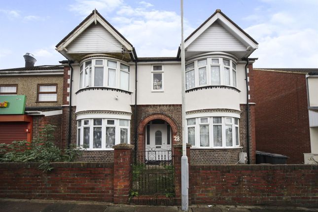 Thumbnail Detached house for sale in Tudor Road, Luton