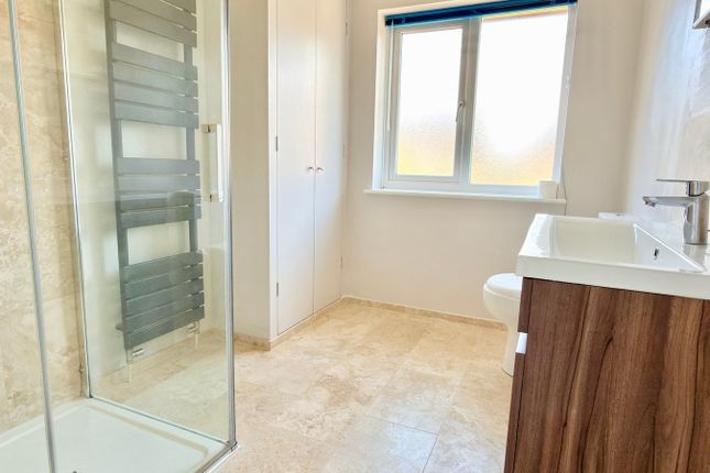 28, Abbey Meadow, Tewkesbury photo 4