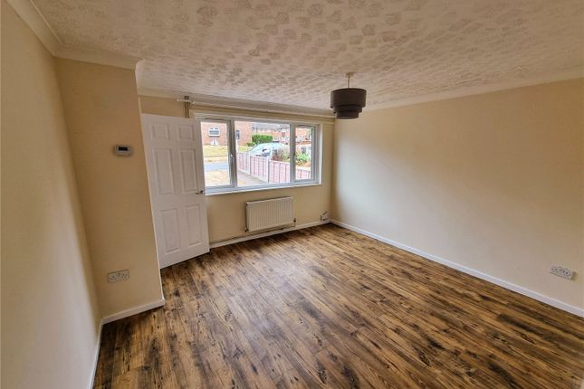 16, Springhill Crescent, Telford photo 3