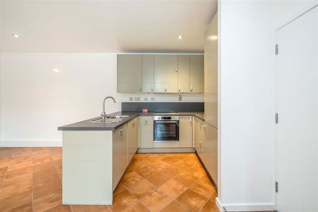 Flat 1, Edison Court, Schoolbank Road, London photo 3