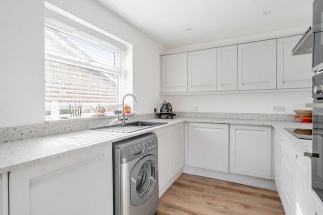 41, Bentinck Drive Clowne, Chesterfield photo 2