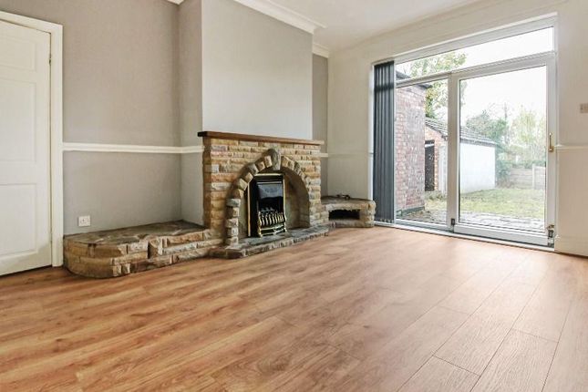 8, Longford Place, Manchester photo 3