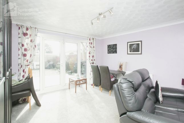 Detached house for sale in Outlands Drive, Hinckley, Leicestershire