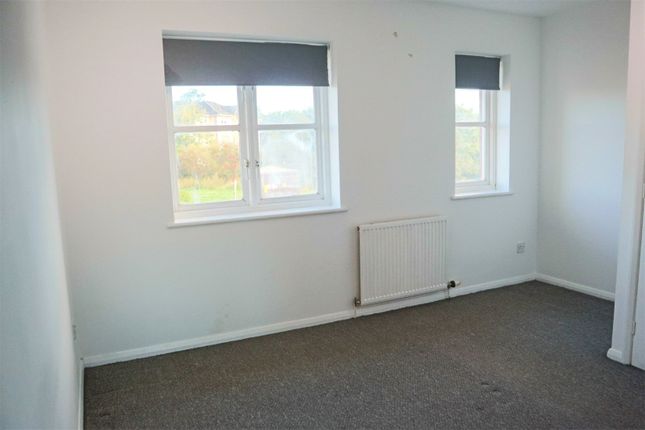 52, McMahon Drive, Wishaw photo 4