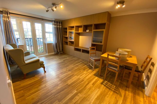 Flat for sale in Harper Close, Chafford Hundred, Grays