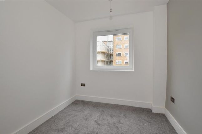 Flat for sale in Ferndale Close, Tunbridge Wells, Kent