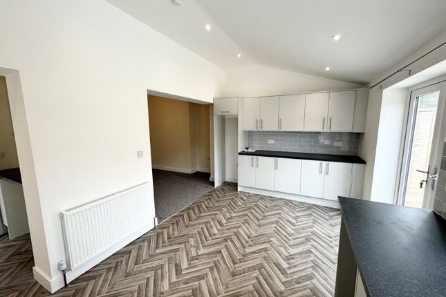 27, Ruskin Avenue, West Yorkshire photo 3