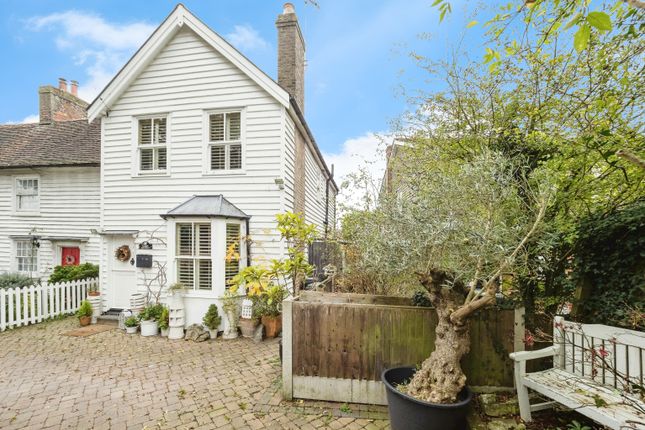 3-bed detached on 4 Doves Cottages,, Gravel Lane, Essex, £500,000