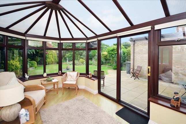 5, Meadow Close, Ringstead photo 2