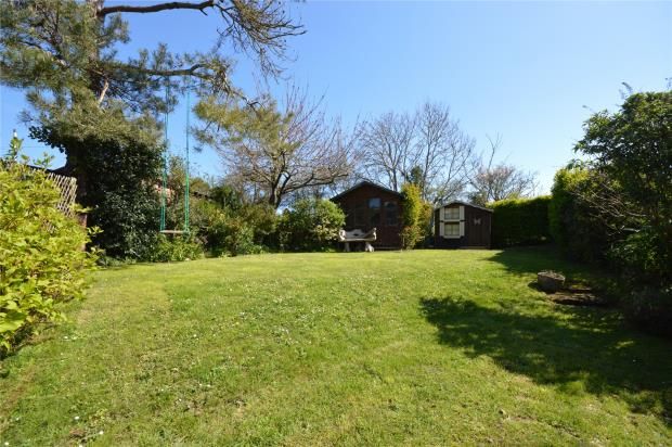 3 Bed End Terrace House For Sale In Castle Cottages Castle Lane