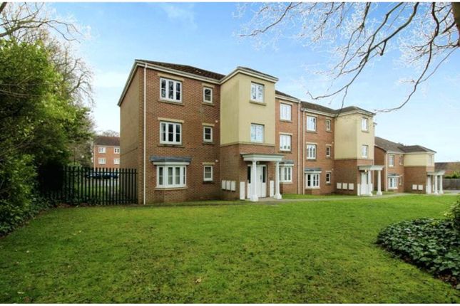 Thumbnail Flat for sale in Lane End View, Rotherham