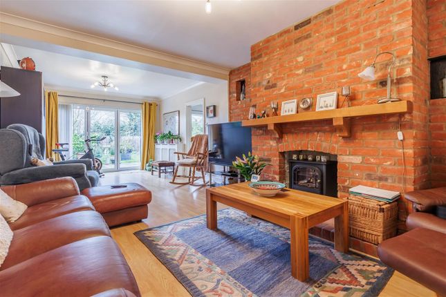 23, Bluemans, Epping photo 2
