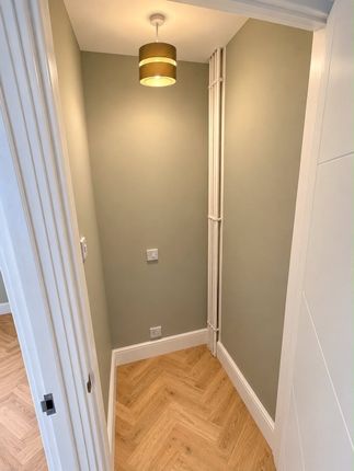18, Mason Close, Kent photo 4