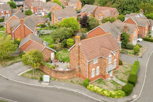 8 Saxon Way, Bristol photo 2