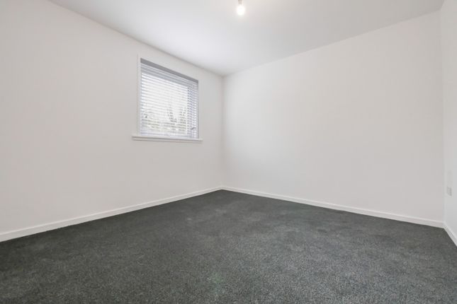 Flat to rent in Yeamans Lane, Lochee West, Dundee