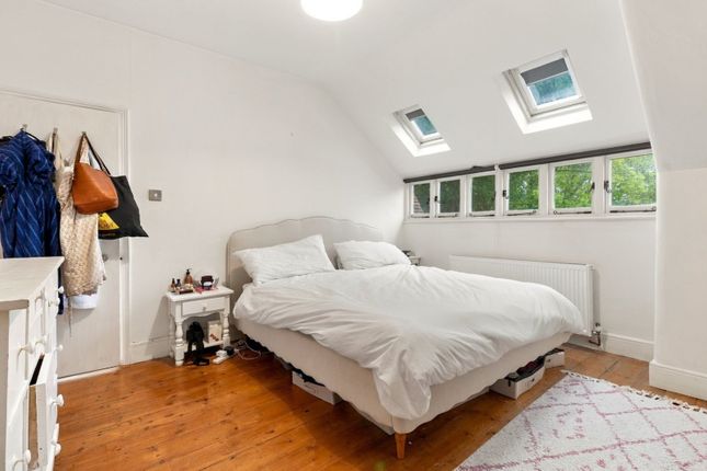 Haslemere Road, London photo 2